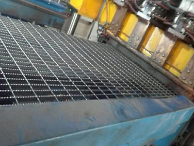 熱鍍鋅鋼格板廠(chǎng)家直銷(xiāo)